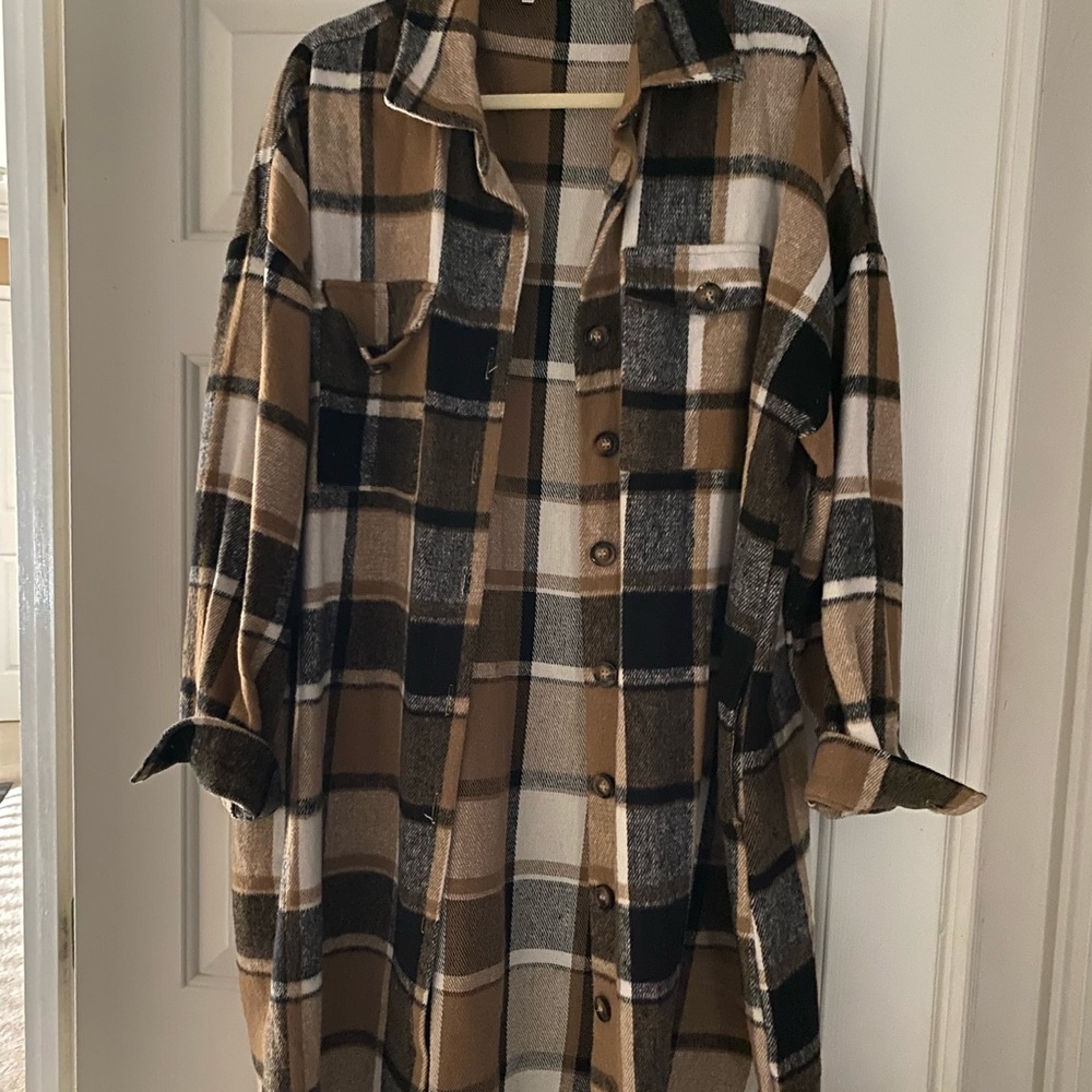Plaid Button-Up Women's Jacket
